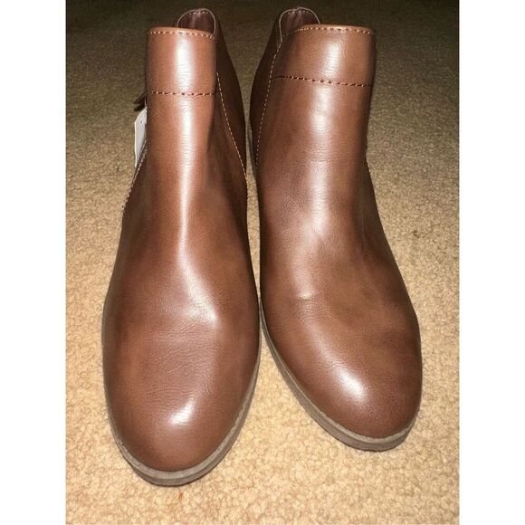 Ankle Boots Brown Zipper Bootie women size 9 NWT - Picture 1 of 6
